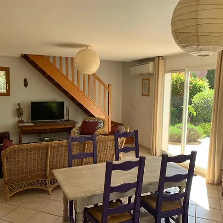 Provencale Pour 4 Adultes Et 2 Enfants