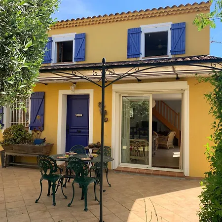 Provencale Pour 4 Adultes Et 2 Enfants *