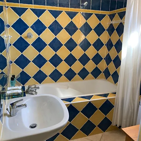 Villa Provencale Pour 4 Adultes Et 2 Enfants